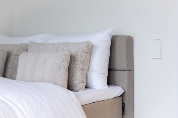 75211-305242-j9eOqqmo6AY1iUZQ1--COaT1x5w7VTC5o8MjGyhOk1vc-66d621df131e6-small