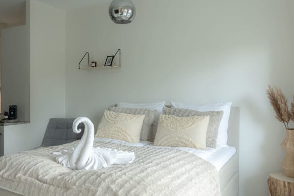 75211-318656-Y2VDdq5vRg13DewMsPFbZIwzqWOrsVv4PwlwF----aTN8-6710f6894e997-small